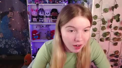 Juli online show from 02/27/25, 05:34