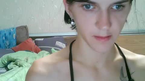 Strawberry Storm online show from 09/29/25, 08:35