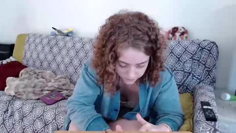 Strawberrylotsacake online show from 11/30/25, 05:50