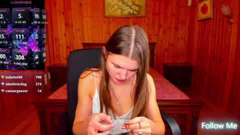 Snapshot of strawberrylux chatting on 01/12/25, 09:40 Strawberrylux online show from 01/12/25, 09:40