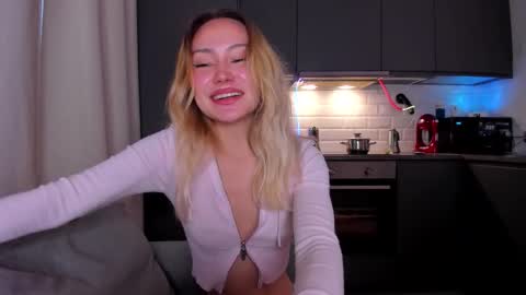 Tati and Lola online show from 01/09/26, 01:03