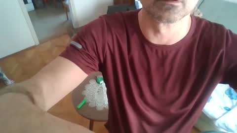 streaml1n3d online show from 04/05/26, 08:55