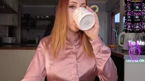 Amorina online show from 02/19/26, 09:38