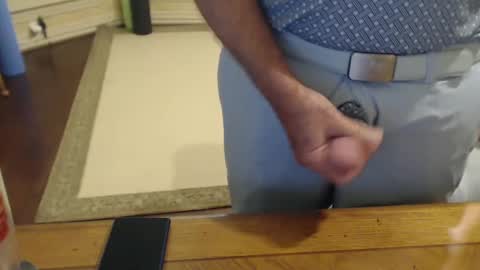 Snapshot of stromg2000 chatting on 09/23/25, 06:33 stromg2000 online show from 09/23/25, 06:33