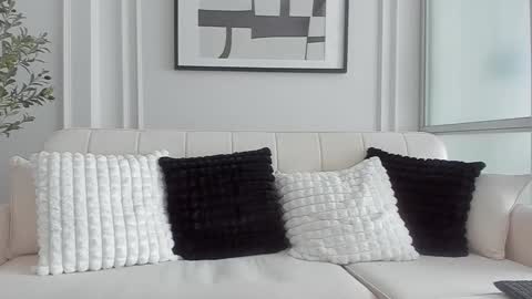 Snapshot of strong_arni chatting on 09/18/25, 04:47 Strong Arni online show from 09/18/25, 04:47