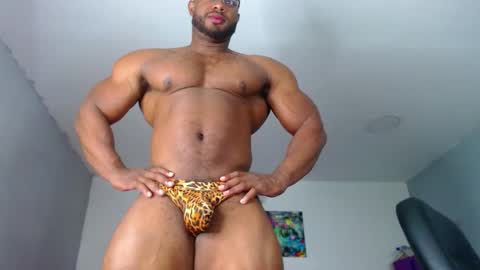 Snapshot of strong_george1 chatting on 12/13/24, 11:17 strong_george1 online show from 12/13/24, 11:17