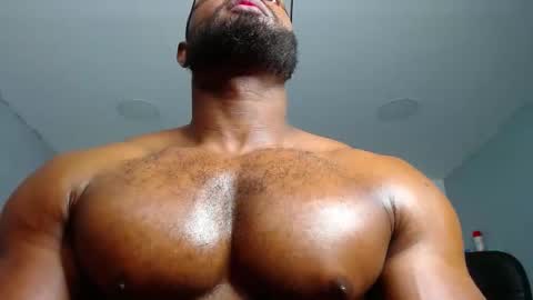 strong_george1 online show from 01/14/25, 03:11