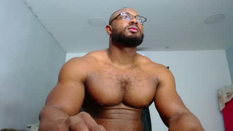 Snapshot of strong_george1 chatting on 01/15/25, 08:05 strong_george1 online show from 01/15/25, 08:05