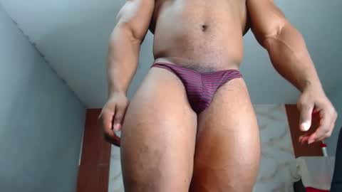 Snapshot of strong_george1 chatting on 02/13/25, 12:46 strong_george1 online show from 02/13/25, 12:46