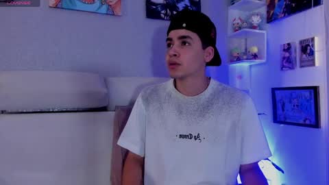 Snapshot of strong_rock69 chatting on 04/07/26, 04:07 strong_rock69 online show from 04/07/26, 04:07