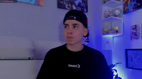 Snapshot of strong_rock69 chatting on 04/10/26, 03:28 strong_rock69 online show from 04/10/26, 03:28