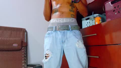 stronganddelicious online show from 10/06/25, 10:40