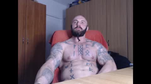 Snapshot of strongivan chatting on 02/12/25, 07:13 StrongIvan online show from 02/12/25, 07:13