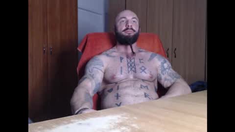 Snapshot of strongivan chatting on 11/04/25, 07:02 StrongIvan online show from 11/04/25, 07:02