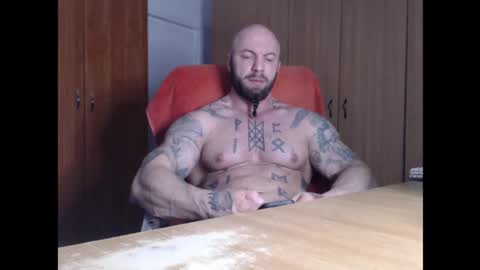 Snapshot of strongivan chatting on 03/19/26, 07:51 StrongIvan online show from 03/19/26, 07:51