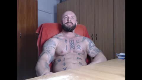 Snapshot of strongivan chatting on 05/03/26, 04:40 StrongIvan online show from 05/03/26, 04:40