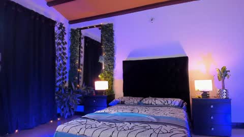 Snapshot of strosa_ chatting on 02/02/25, 04:00 strosa_ online show from 02/02/25, 04:00