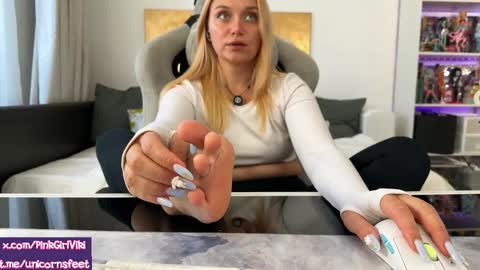 Snapshot of strupedsunicorns chatting on 09/20/25, 11:00 goddess online show from 09/20/25, 11:00