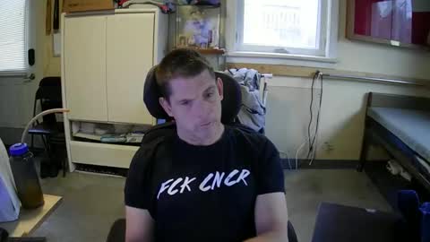 Snapshot of stturbo chatting on 11/14/25, 03:33 stturbo online show from 11/14/25, 03:33