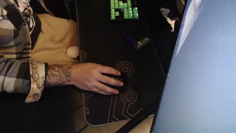 Snapshot of stud69861714 chatting on 09/15/25, 03:50 stud69861714 online show from 09/15/25, 03:50