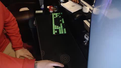 Snapshot of stud69861714 chatting on 01/13/26, 06:18 stud69861714 online show from 01/13/26, 06:18