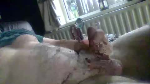 stud_1975 online show from 12/29/24, 12:01