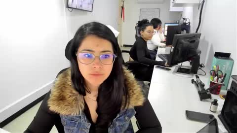 studcb_ online show from 09/29/25, 07:51