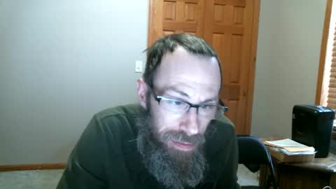 Snapshot of studcock6977 chatting on 01/06/26, 05:27 studcock6977 online show from 01/06/26, 05:27