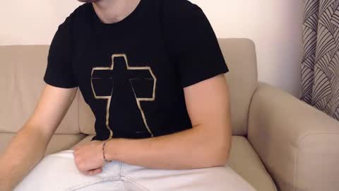 Stud From Paris online show from 02/01/25, 06:40