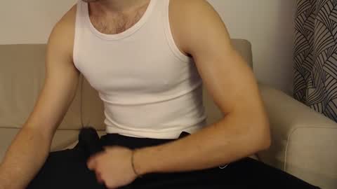 Stud From Paris online show from 02/27/25, 05:04