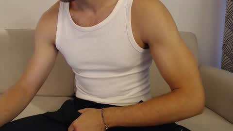 Stud From Paris online show from 09/21/25, 02:51