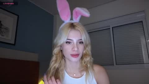 Sofa online show from 03/31/26, 07:58