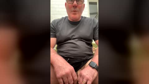 Snapshot of stumpyj2266 chatting on 04/09/26, 03:28 stumpyj2266 online show from 04/09/26, 03:28