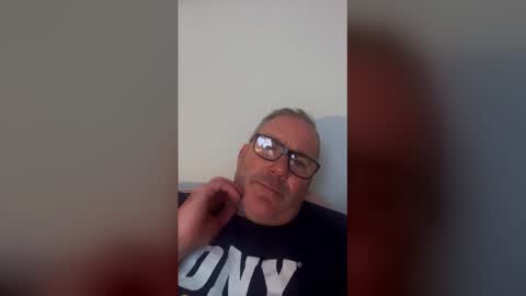 Snapshot of stumpyj2266 chatting on 04/13/26, 09:09 stumpyj2266 online show from 04/13/26, 09:09