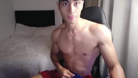 stylish man online show from 04/15/26, 12:01