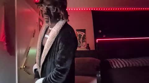 Hot Chocolate online show from 11/11/25, 03:17