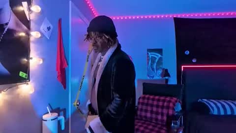 Hot Chocolate online show from 11/30/25, 08:40