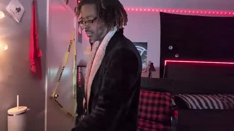 Hot Chocolate online show from 11/30/25, 09:41