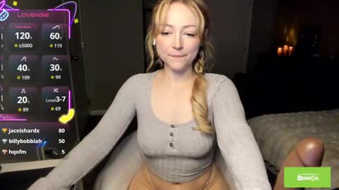 Snapshot of sub_button chatting on 10/08/25, 09:45 Button online show from 10/08/25, 09:45