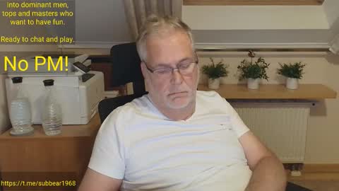 Snapshot of subbear1968 chatting on 05/29/26, 08:40 subbear1968 online show from 05/29/26, 08:40