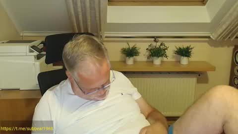 Snapshot of subbear1968 chatting on 05/30/26, 08:50 subbear1968 online show from 05/30/26, 08:50