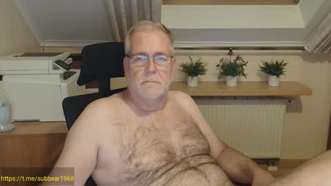 Snapshot of subbear1968 chatting on 06/03/26, 10:48 subbear1968 online show from 06/03/26, 10:48