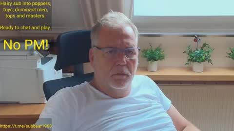 Snapshot of subbear1968 chatting on 06/13/26, 05:05 subbear1968 online show from 06/13/26, 05:05