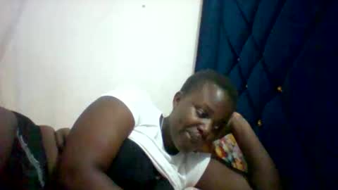 submissive_slut001 online show from 11/08/25, 10:37