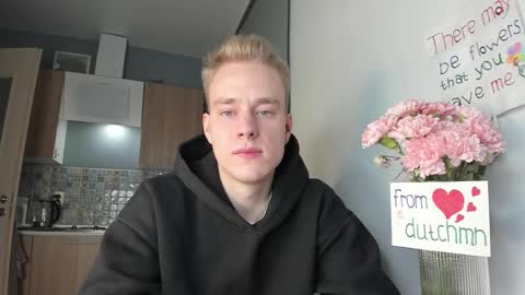 Snapshot of successful_kevin chatting on 10/12/25, 04:50 Kevin online show from 10/12/25, 04:50