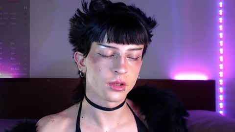 Angel  online show from 09/25/25, 08:29