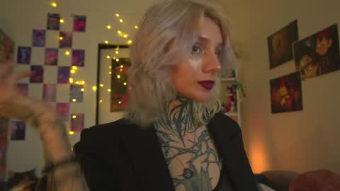 succubus_66 online show from 02/02/25, 08:57