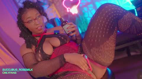 Succubus RoseMilk online show from 02/01/26, 12:31