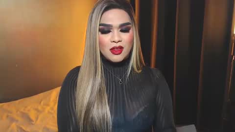 Snapshot of suckablecockoffreya chatting on 02/01/25, 07:05 JADE ELYSE online show from 02/01/25, 07:05