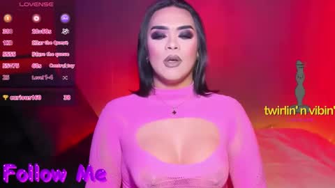 Snapshot of suckablecockoffreya chatting on 11/25/25, 06:41 JADE ELYSE online show from 11/25/25, 06:41